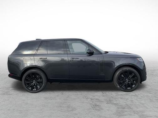 2025 Land Rover Range Rover P550e Autobiography