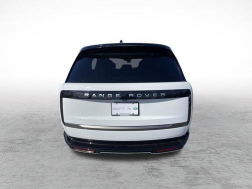 2025 Land Rover Range Rover P530 SE 7 Seat