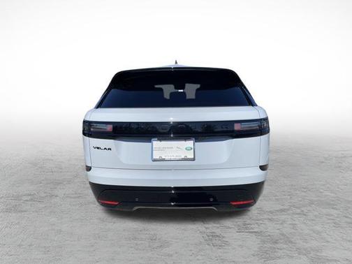 2026 Land Rover Range Rover Velar P250 SE R-Dynamic