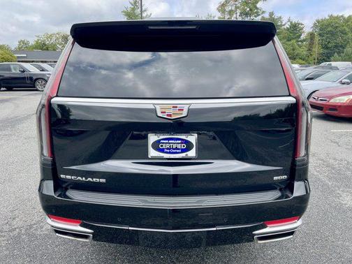 2023 Cadillac Escalade Luxury