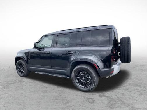 2025 Land Rover Defender 110 P400 S