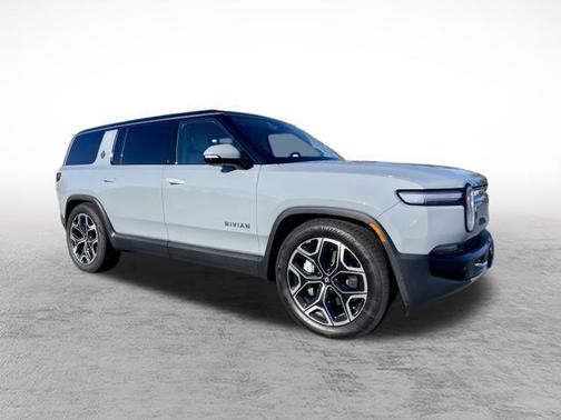 2026 Rivian R1S Adventure