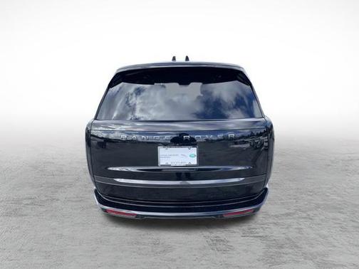 2026 Land Rover Range Rover P400 SE