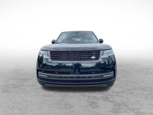 Santorini Black 2026 Land Rover Range Rover P530 SE 7 Seat