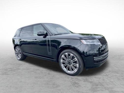 Santorini Black 2026 Land Rover Range Rover P530 SE 7 Seat