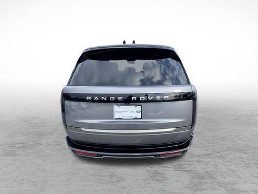 2026 Land Rover Range Rover P400 SE