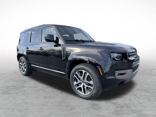 2025 Land Rover Defender 110 P400 X-Dynamic SE