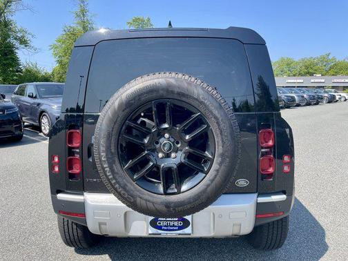 2020 Land Rover Defender 110 S