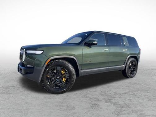 2025 Rivian R1S 