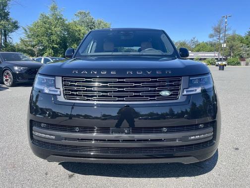 Santorini Black 2026 Land Rover Range Rover P530 SE 7 Seat