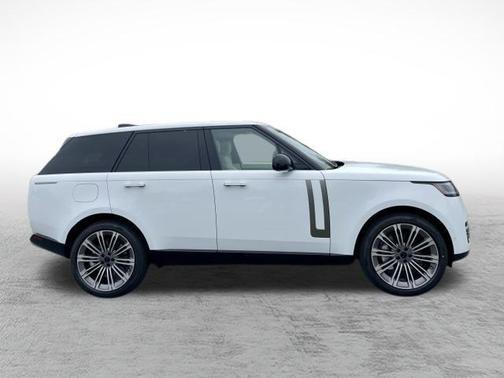Fuji White 2026 Land Rover Range Rover P530 SE