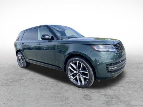 Belgravia Green Metallic 2026 Land Rover Range Rover P400 SE 7 Seat