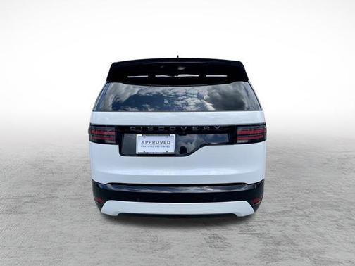 2024 Land Rover Discovery P300 Dynamic SE