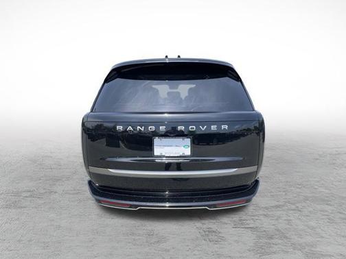 2025 Land Rover Range Rover P400 SE 7 Seat