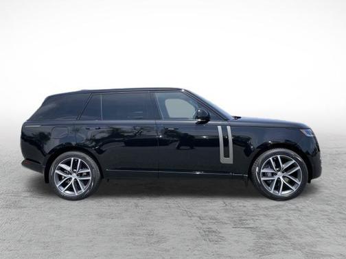 2025 Land Rover Range Rover P400 SE 7 Seat