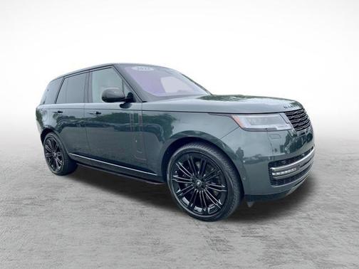 Green 2023 Land Rover Range Rover P530 SE