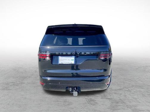 2025 Land Rover Discovery P300 Dynamic SE