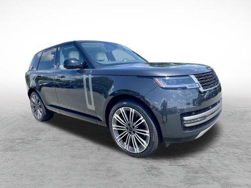 Carpathian Grey Premium Metallic 2026 Land Rover Range Rover P400 SE