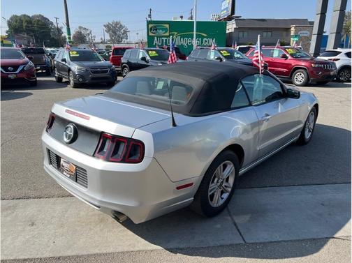 2014 Ford Mustang V6