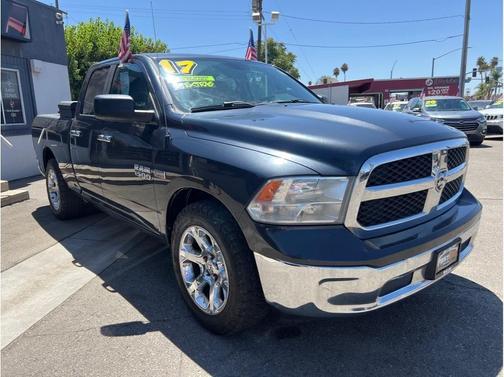 2017 RAM 1500 SLT
