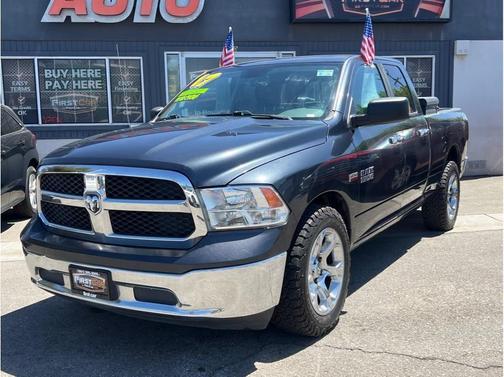 2017 RAM 1500 SLT