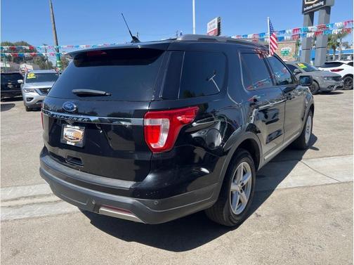 Black 2019 Ford Explorer XLT