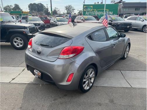 2016 Hyundai Veloster Base