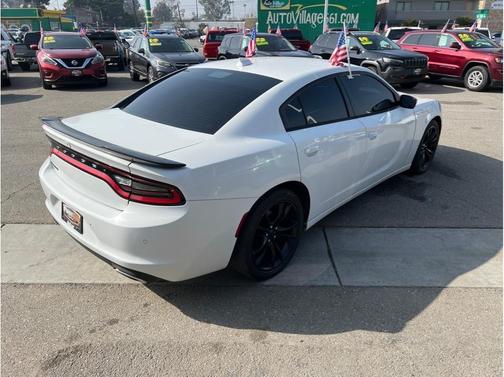 2016 Dodge Charger SXT