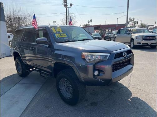 2014 Toyota 4Runner SR5 Sport
