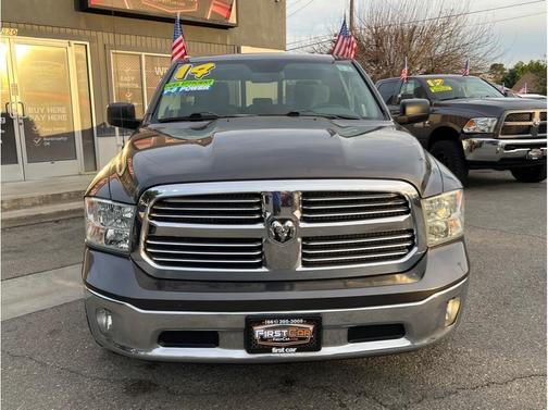 2014 RAM 1500 SLT