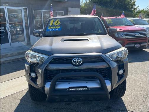 2016 Toyota 4Runner SR5 Sport