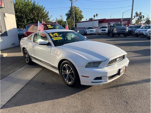 2014 Ford Mustang V6 Premium