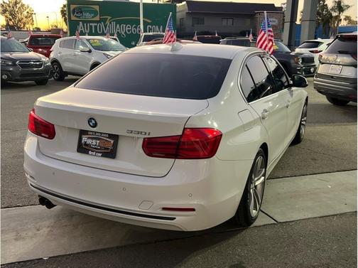 2018 BMW 330 i