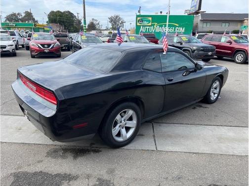 2014 Dodge Challenger SXT