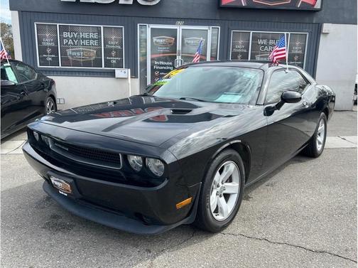 2014 Dodge Challenger SXT