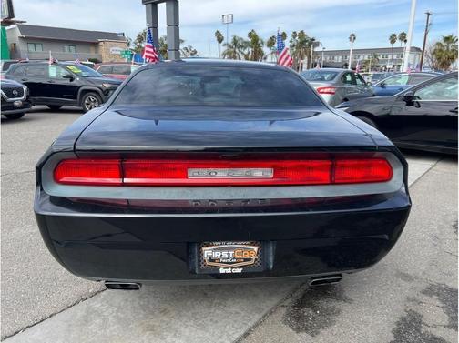 2014 Dodge Challenger SXT