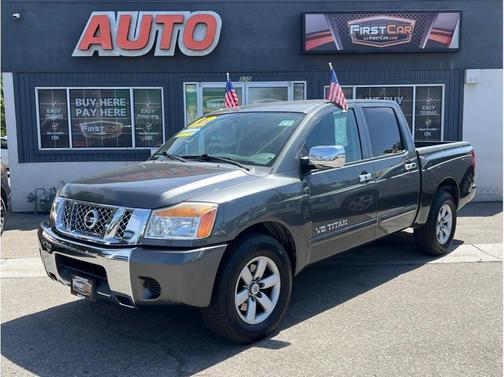 2012 Nissan Titan SV
