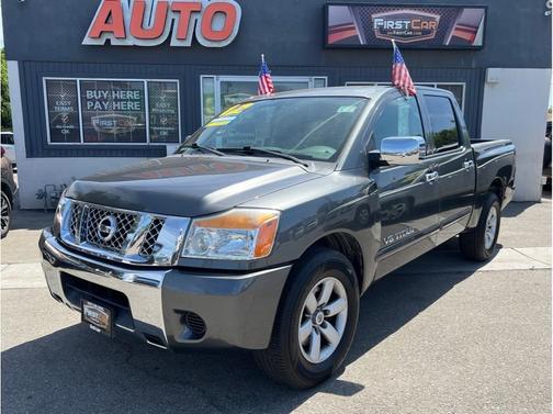 2012 Nissan Titan SV