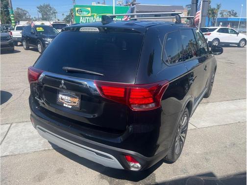 2020 Mitsubishi Outlander ES