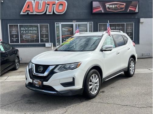 2018 Nissan Rogue SV