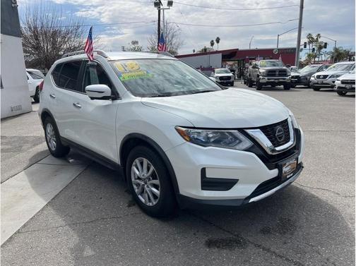 2018 Nissan Rogue SV