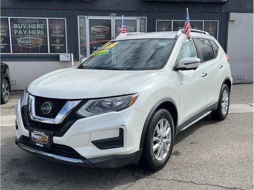 2018 Nissan Rogue SV