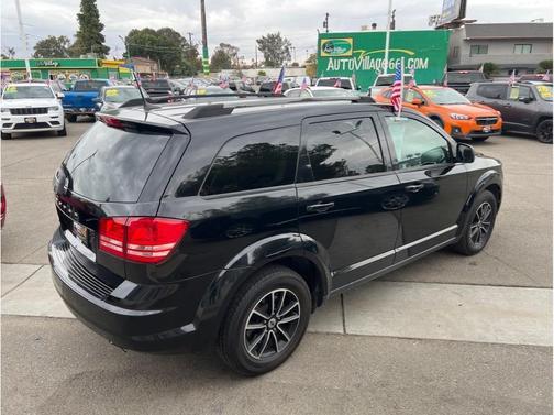 2018 Dodge Journey SE