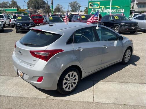 2017 Hyundai Elantra GT Base