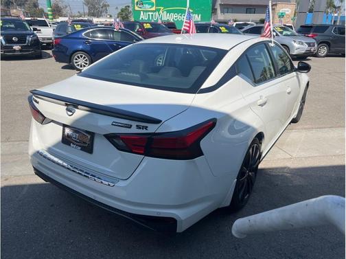 White 2022 Nissan Altima 2.5 SR