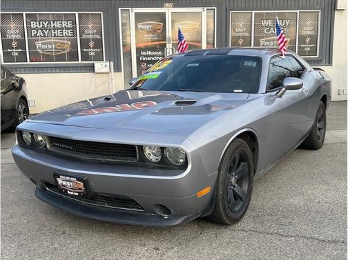 2013 Dodge Challenger SXT
