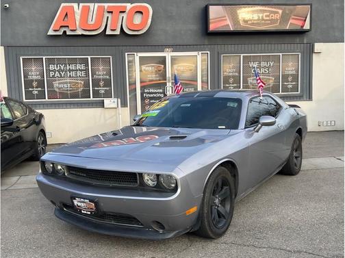 2013 Dodge Challenger SXT