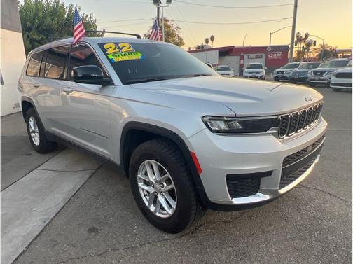 2022 Jeep Grand Cherokee L Laredo