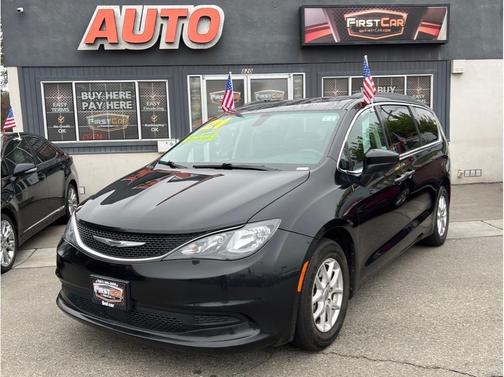 2021 Chrysler Voyager LXI
