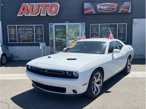 2016 Dodge Challenger SXT